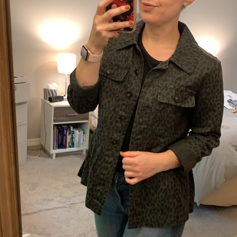 LOFT Leopard 🐆 Utility Jacket - Picture 7 of 14